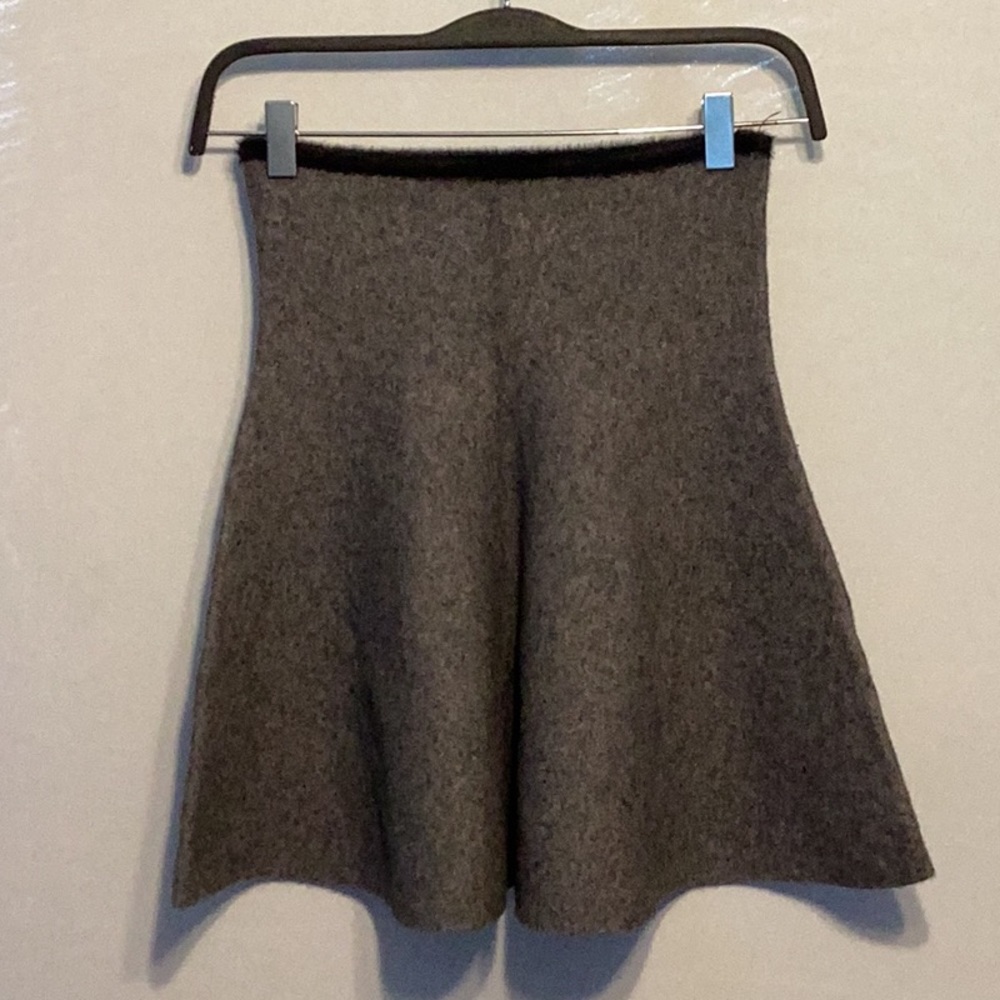 Zara knit skater skirt size small